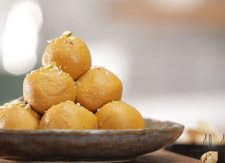 Besan Laddoo Recipe